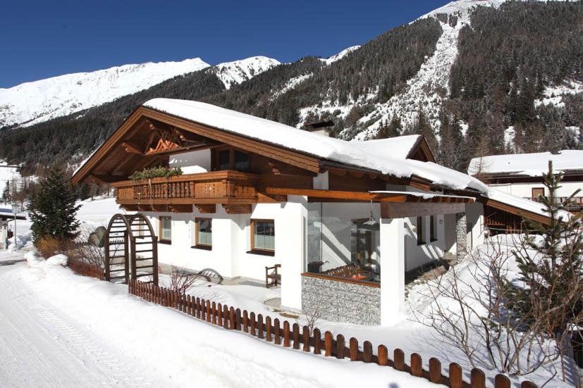 Appartementhaus Florian Längenfeld Extérieur photo